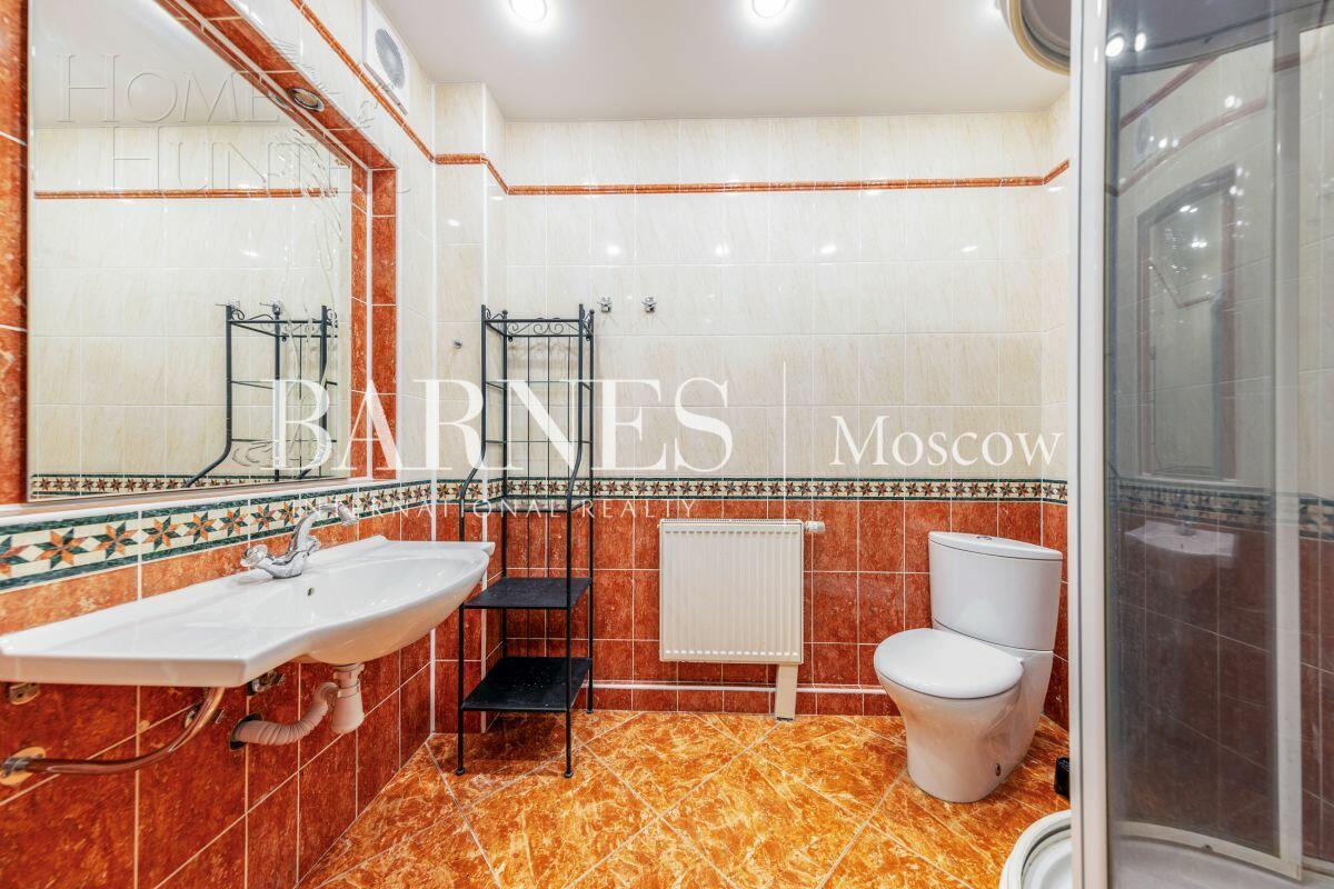 2-этажный коттедж 370 м² с отделкой