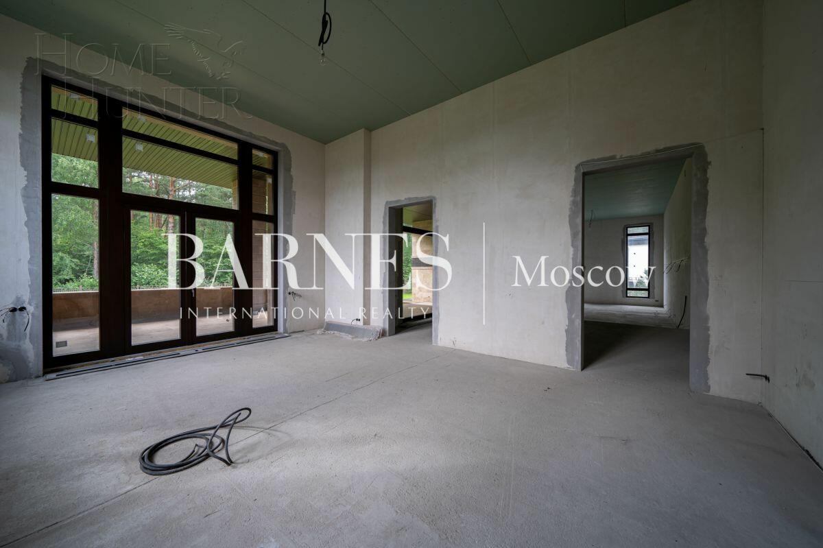 2-этажный коттедж 596 м² без отделки