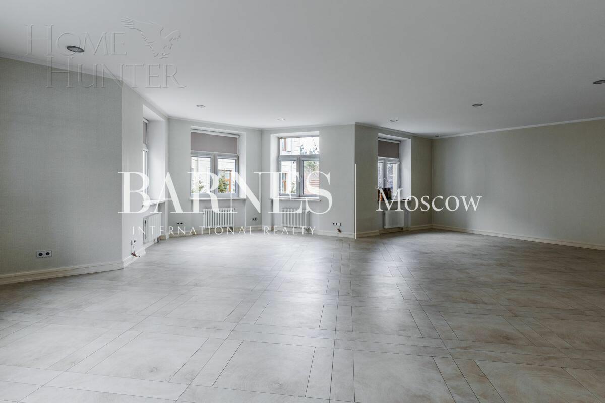 2-этажный коттедж 1 087 м² с отделкой