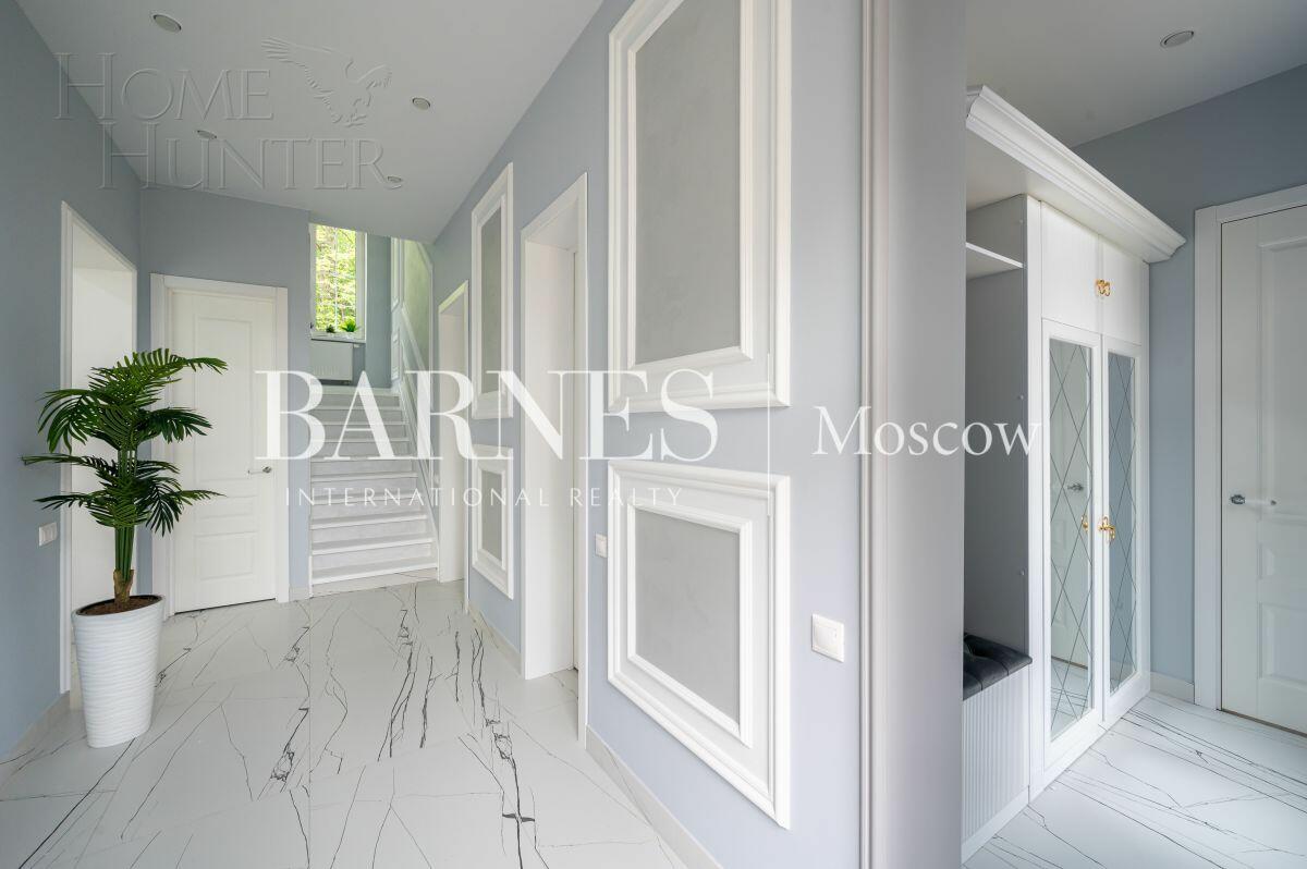 2-этажный коттедж 220 м² с отделкой