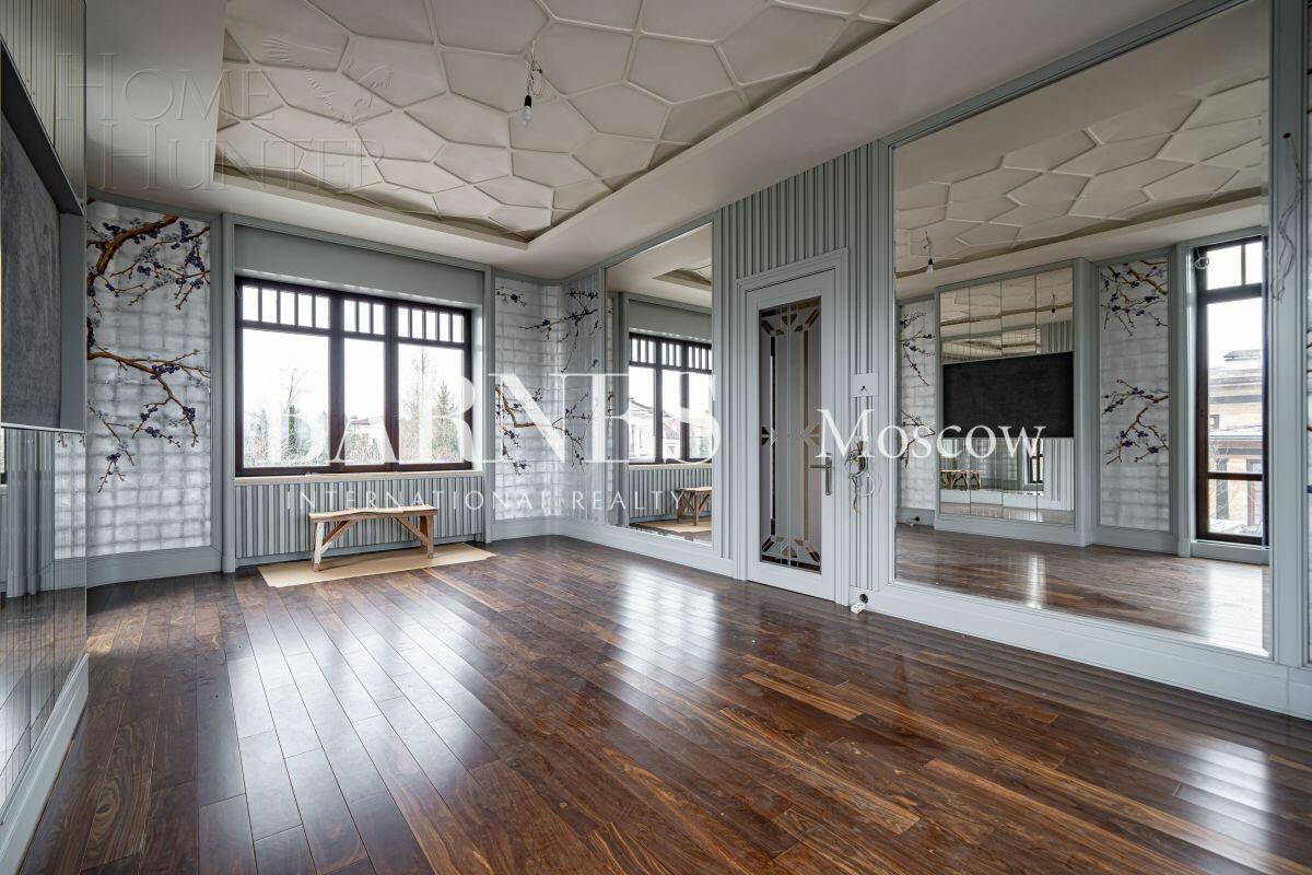 2-этажный коттедж 1 244 м² с отделкой