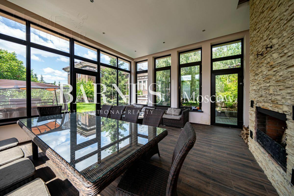 2-этажный коттедж 550 м² с отделкой