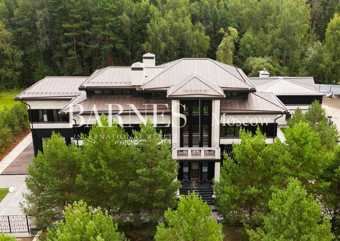 2-этажный коттедж 1 269 м² без отделки