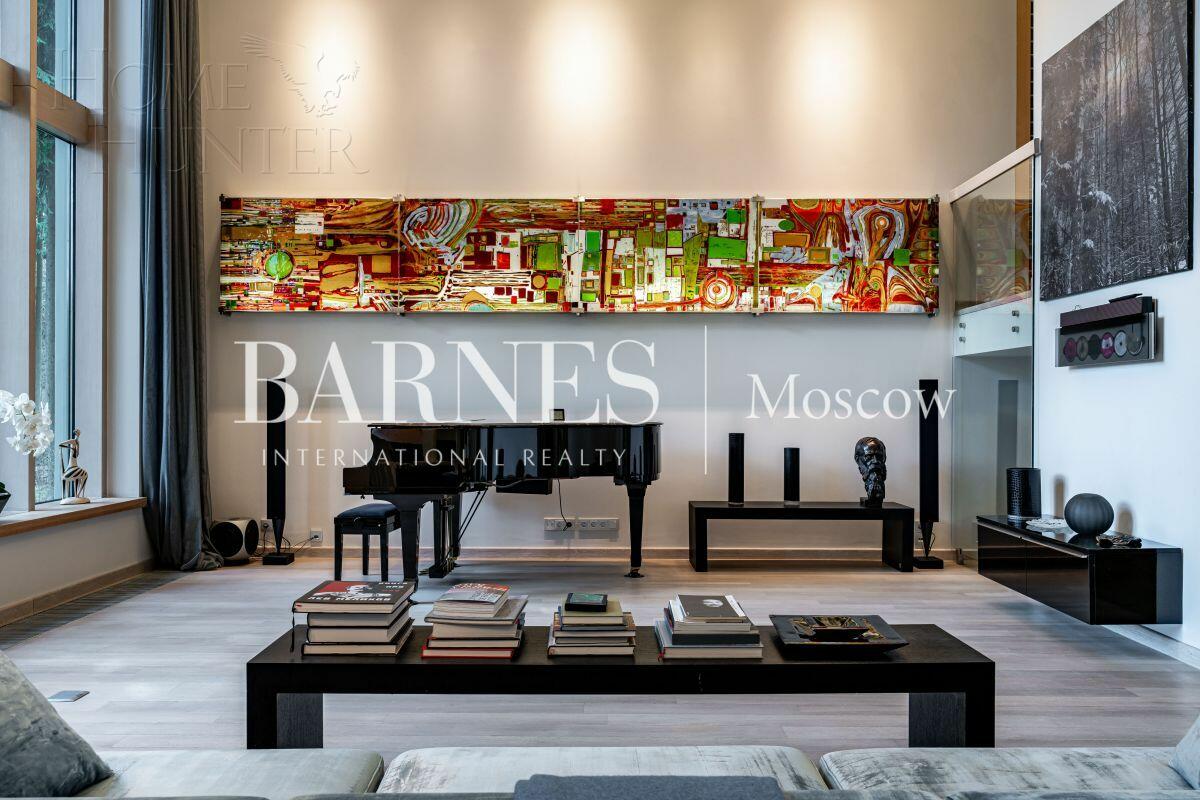 2-этажный коттедж 1 622 м² с отделкой