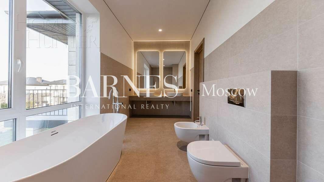 2-этажный коттедж 400 м² с отделкой