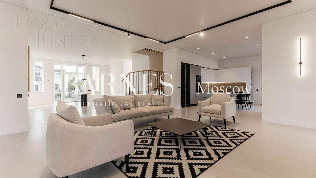 2-этажный коттедж 400 м² с отделкой