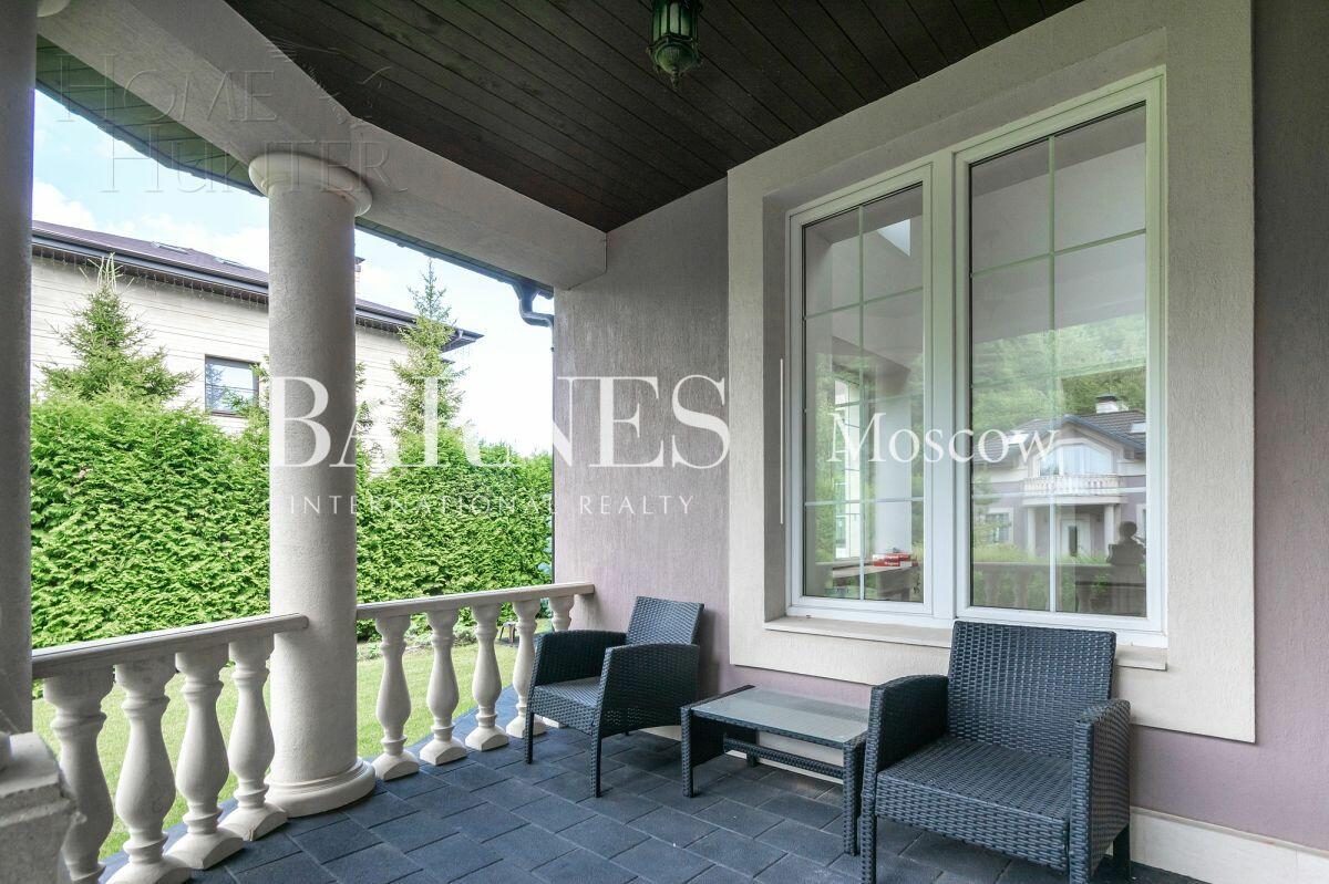 3-этажный коттедж 1 162 м² с отделкой