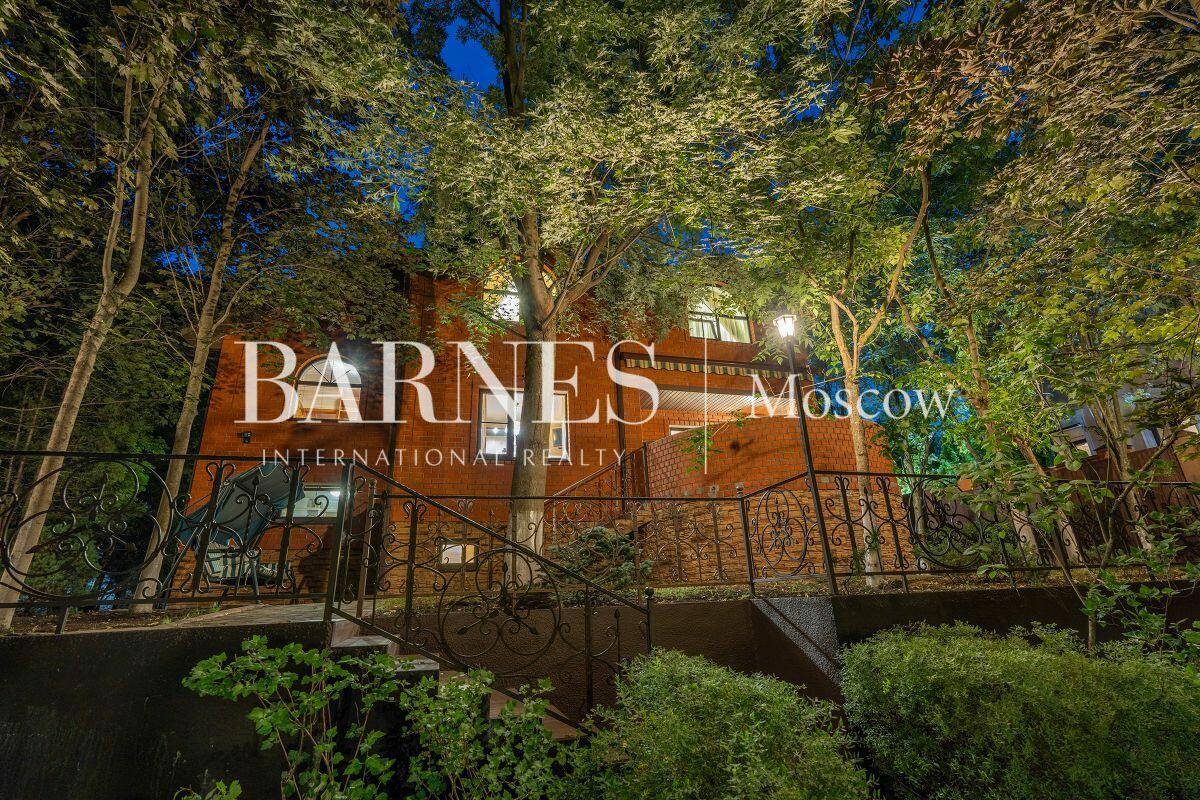 2-этажный коттедж 312 м² с отделкой