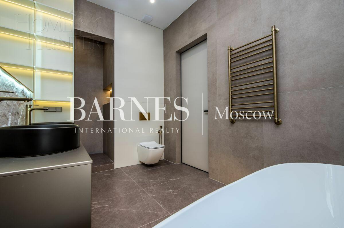 2-этажный коттедж 347 м² с отделкой