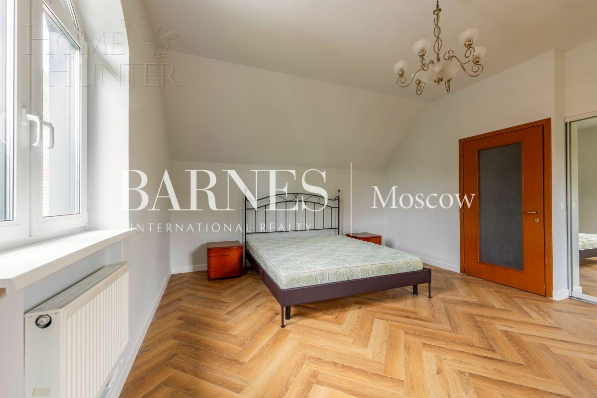 2-этажный коттедж 370 м² с отделкой