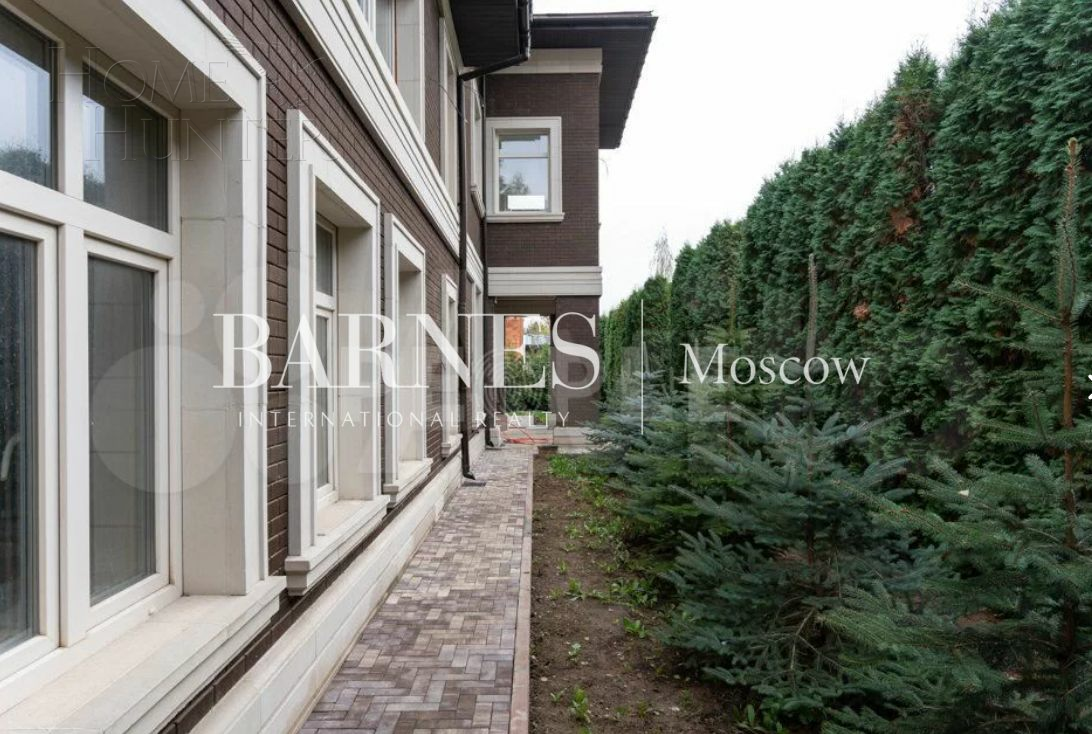 2-этажный коттедж 750 м² без отделки