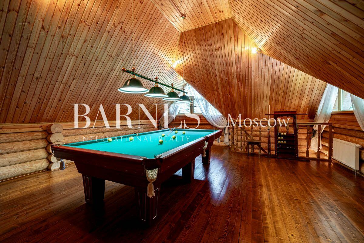 3-этажный коттедж 633 м² с отделкой