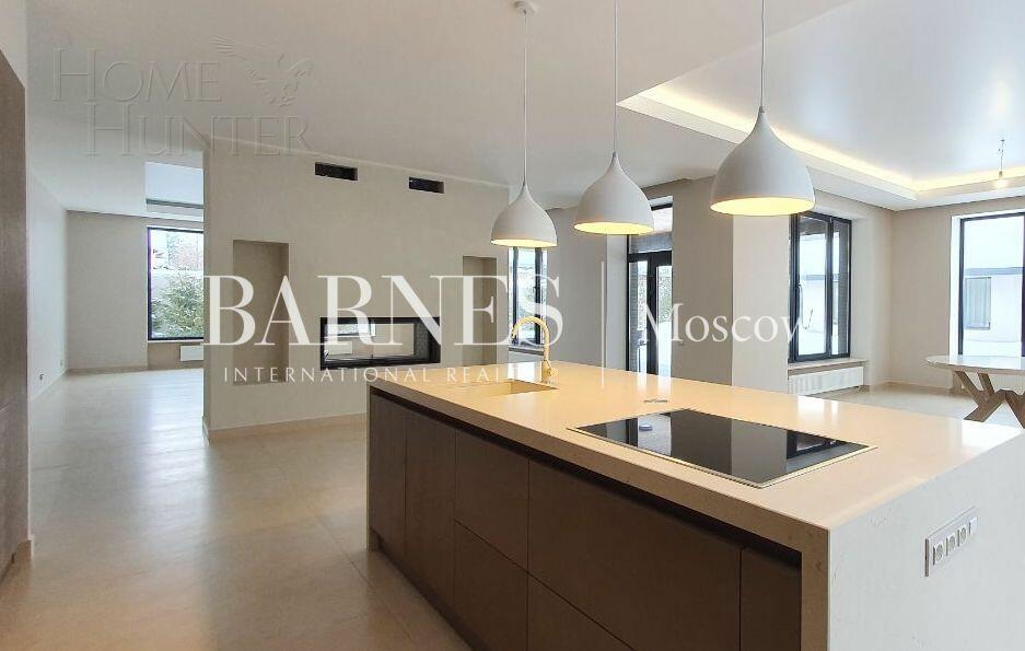 2-этажный коттедж 600 м² с отделкой