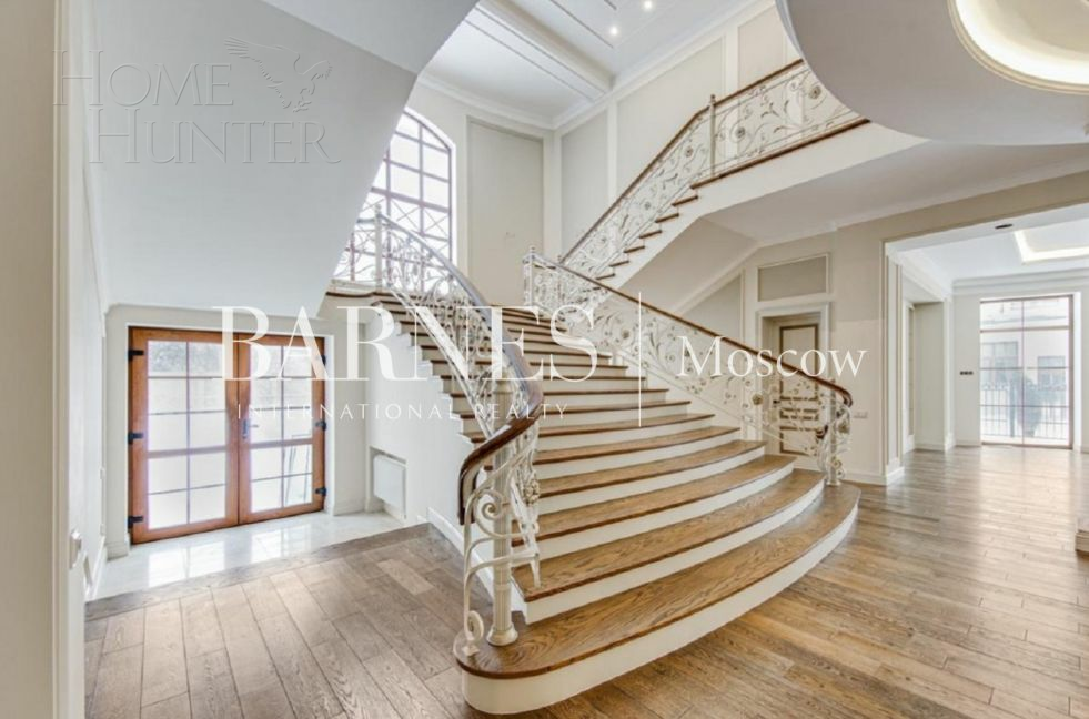 2-этажный коттедж 1 070 м² с отделкой