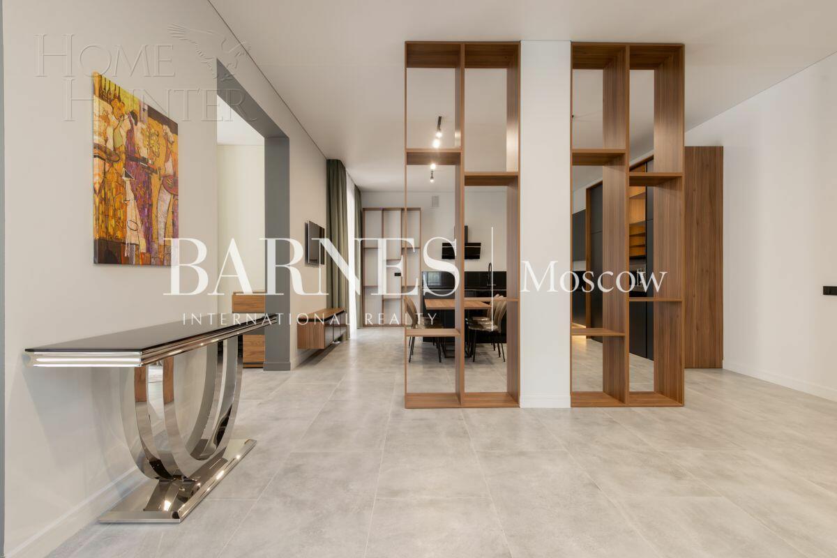 2-этажный коттедж 1 327 м² с отделкой