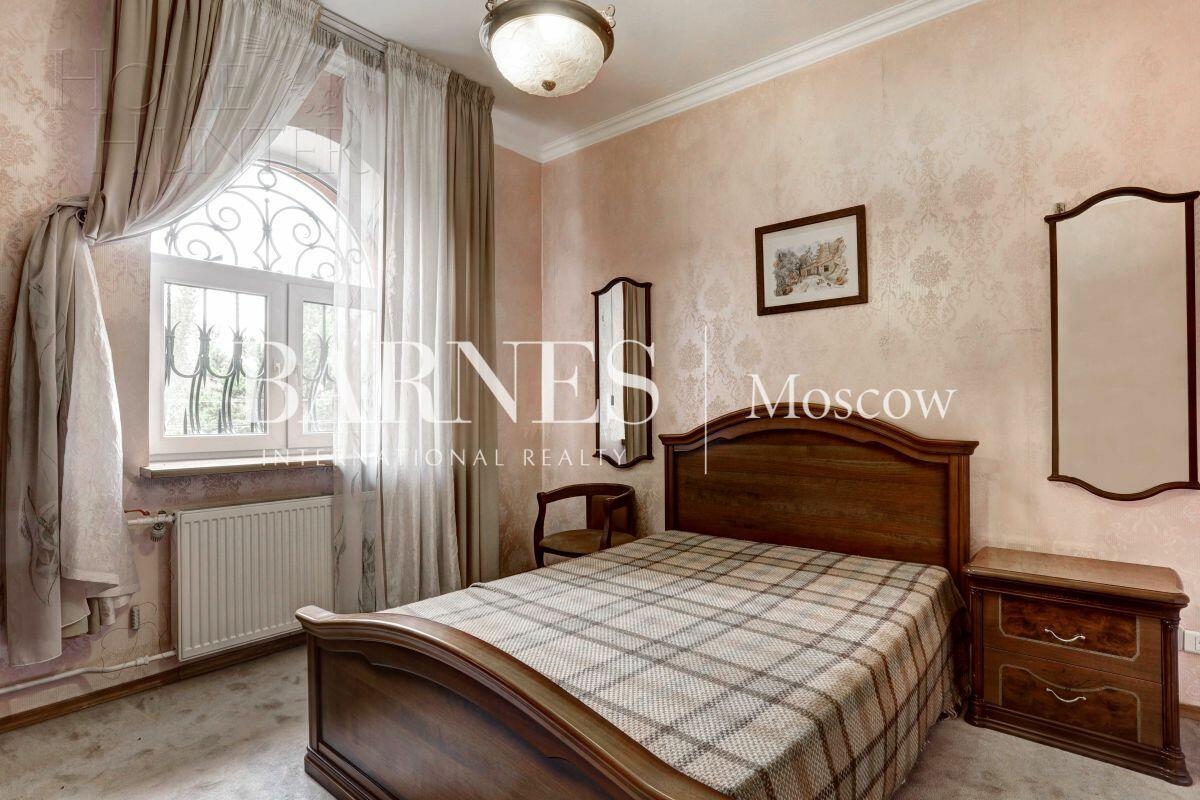 2-этажный коттедж 320 м² с отделкой