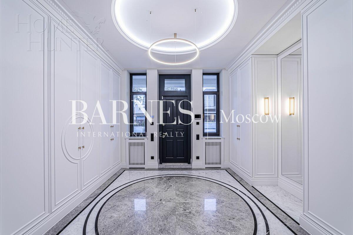 2-этажный коттедж 462 м² с отделкой