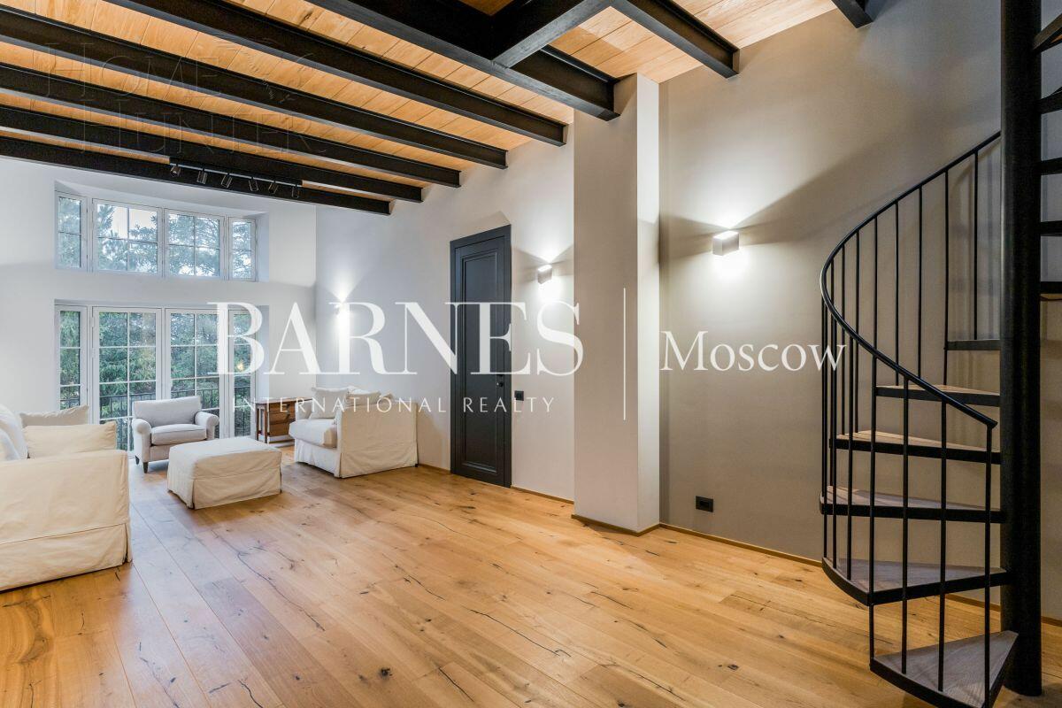 2-этажный коттедж 467 м² с отделкой