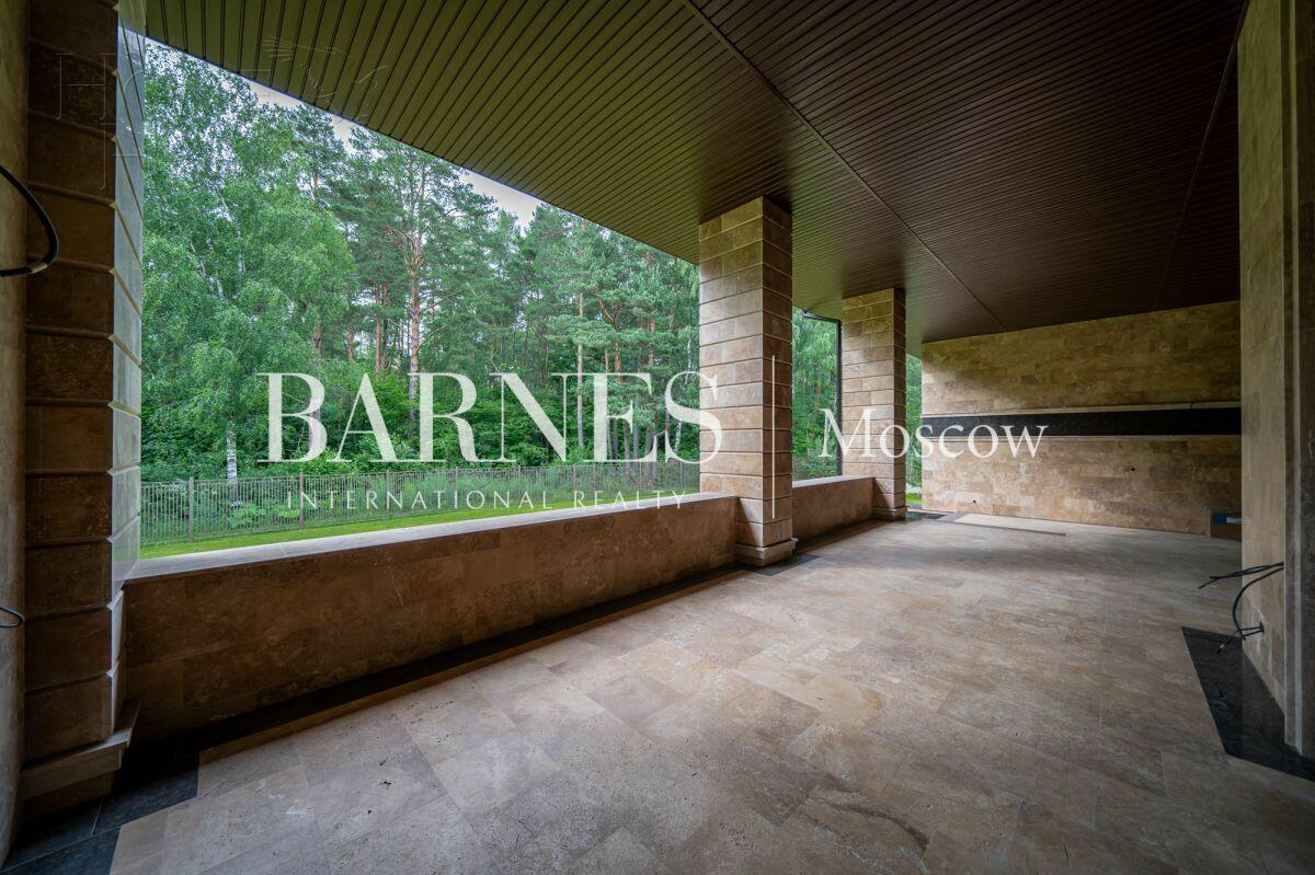 2-этажный коттедж 596 м² без отделки