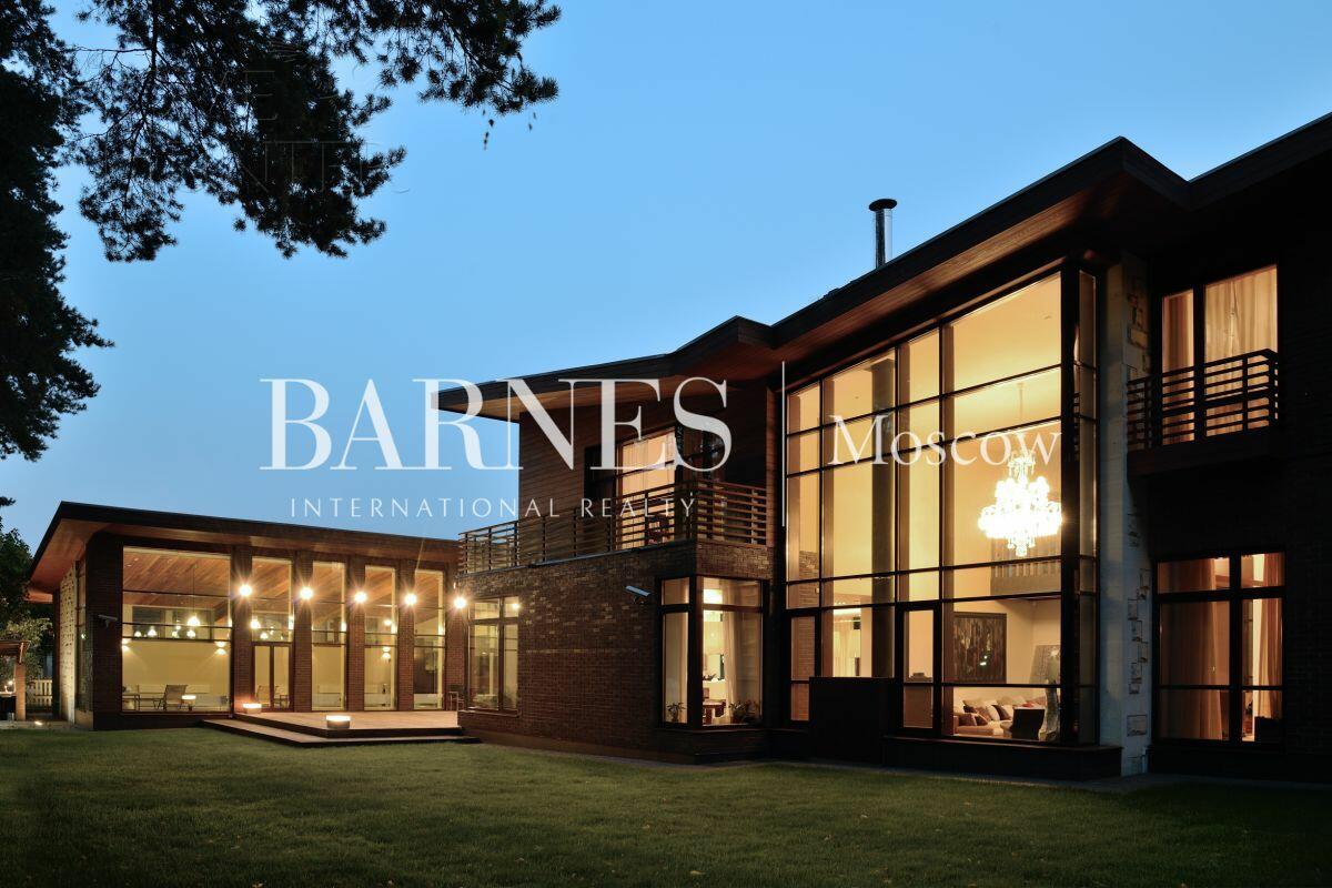 2-этажный коттедж 1 254 м² с отделкой