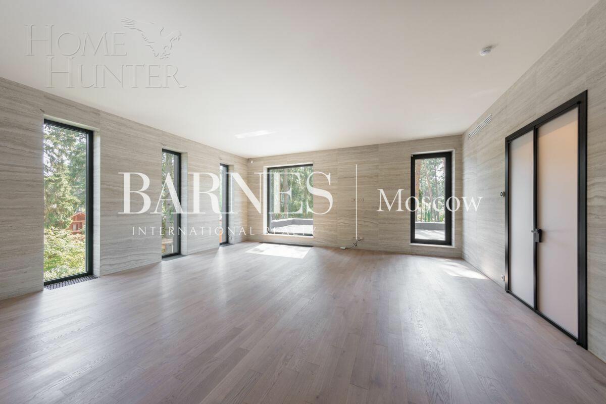 3-этажный коттедж 380 м² с отделкой