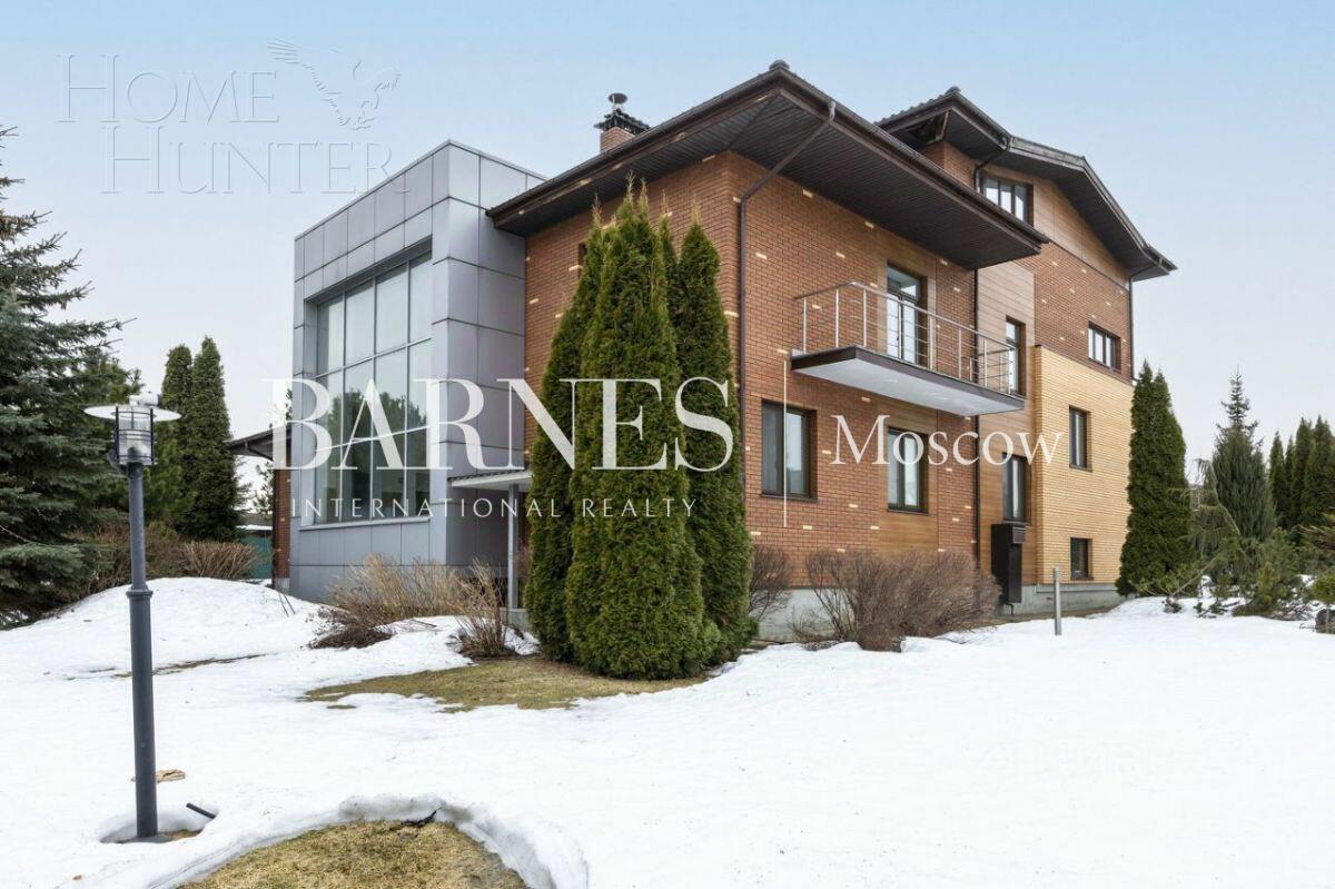 3-этажный коттедж 980 м² с отделкой