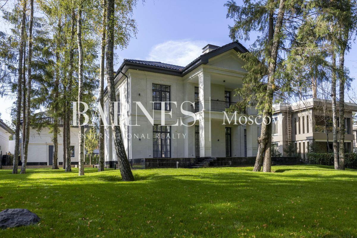 2-этажный коттедж 462 м² с отделкой