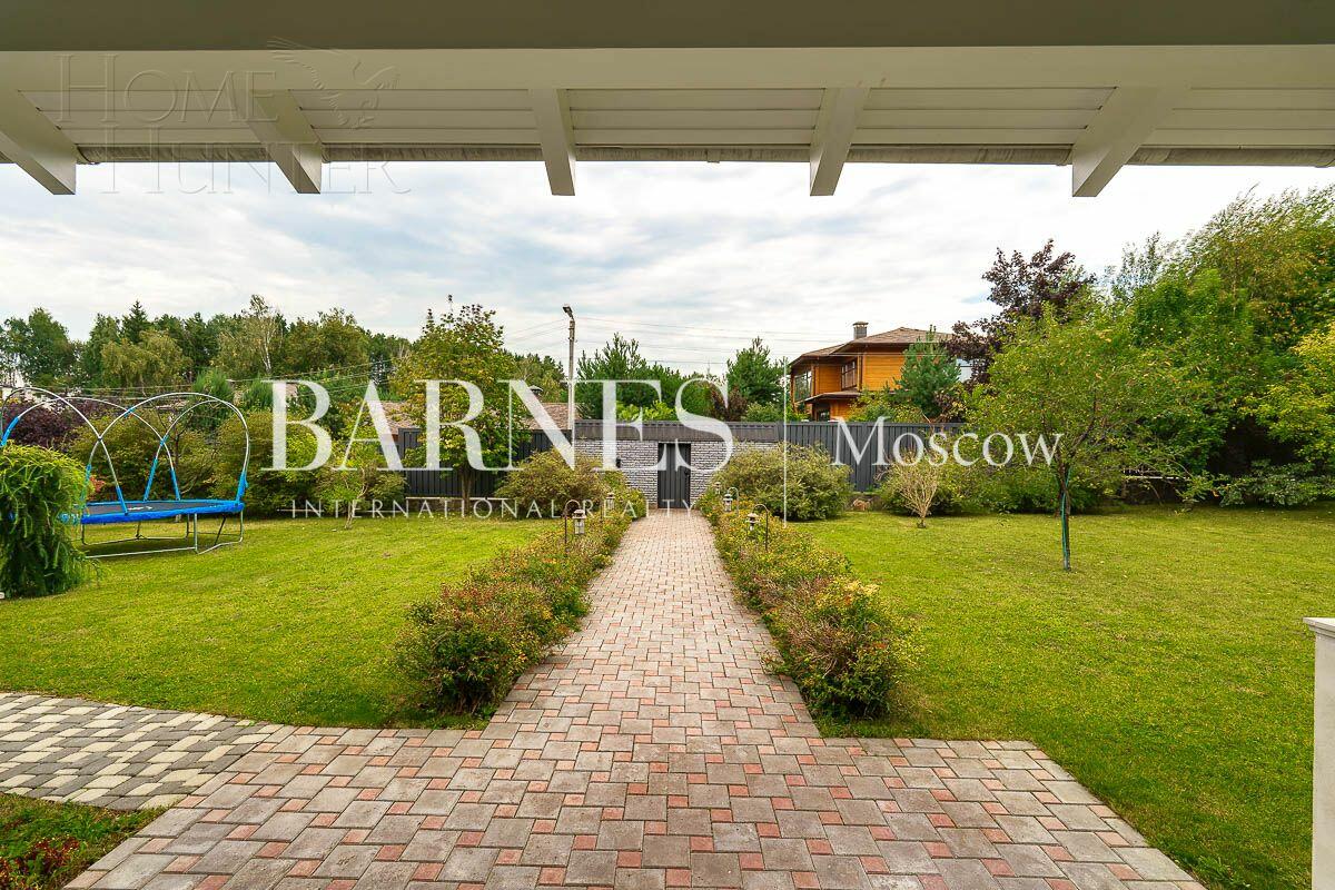 2-этажный коттедж 1 150 м² с отделкой