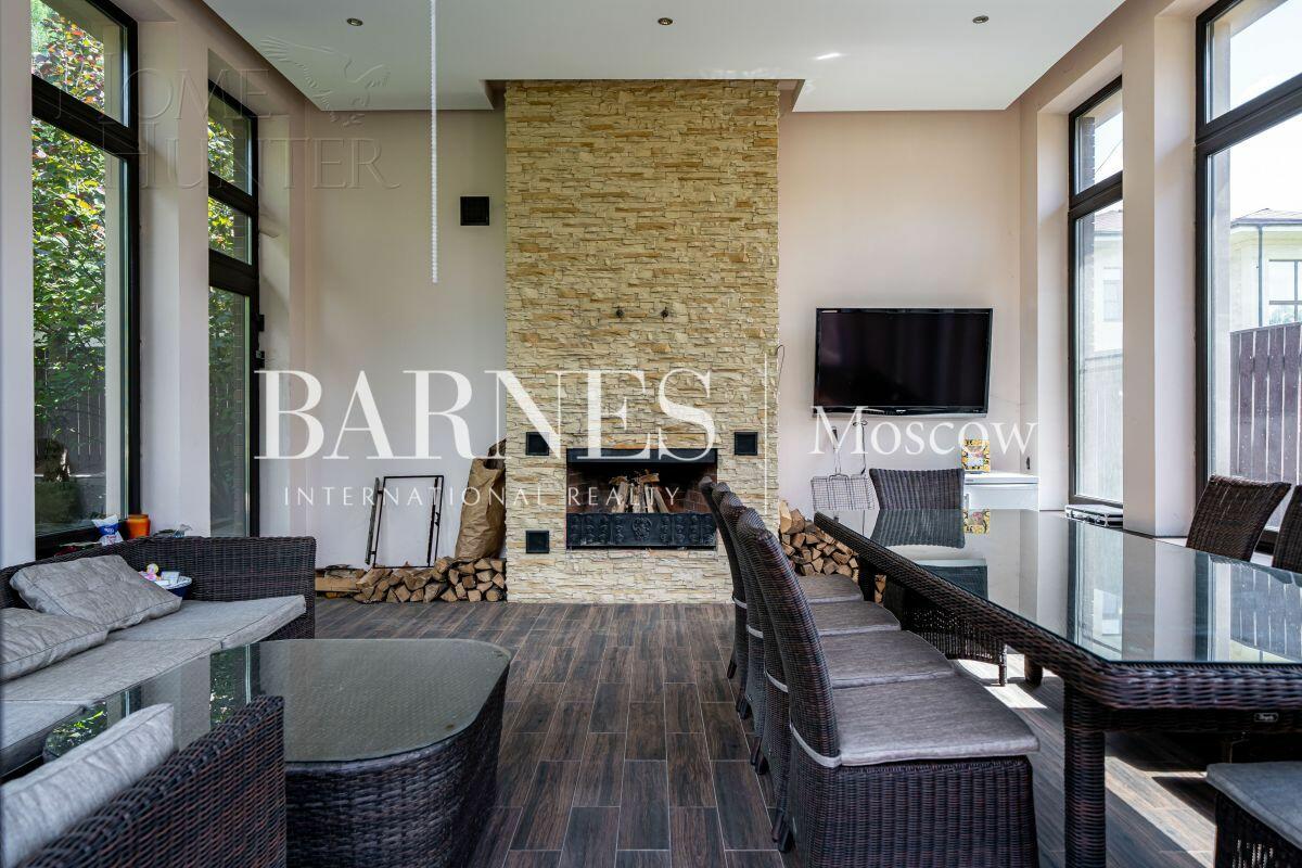 2-этажный коттедж 550 м² с отделкой