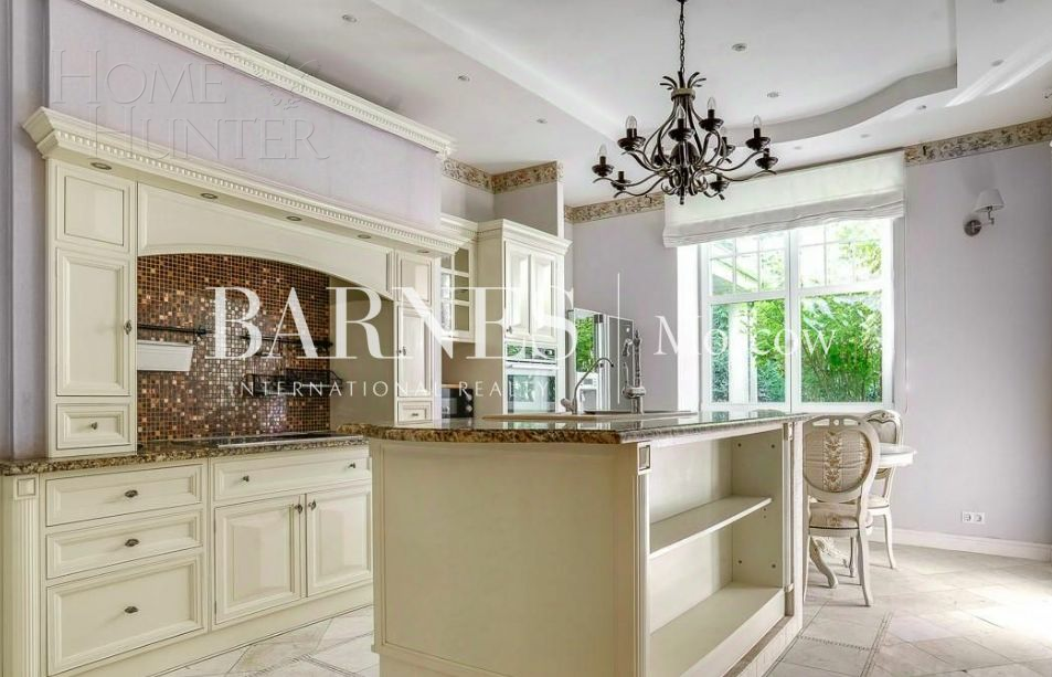 2-этажный коттедж 420 м² с отделкой