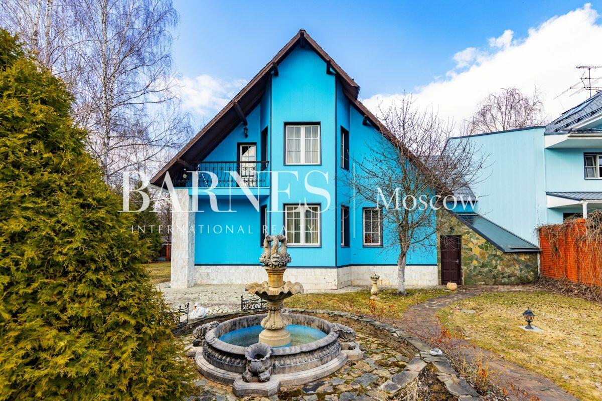 2-этажный коттедж 420 м² с отделкой