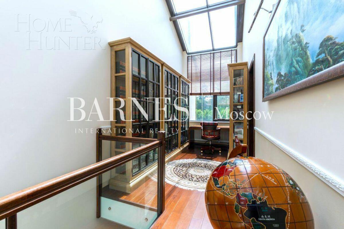 2-этажный таунхаус 330 м² с отделкой