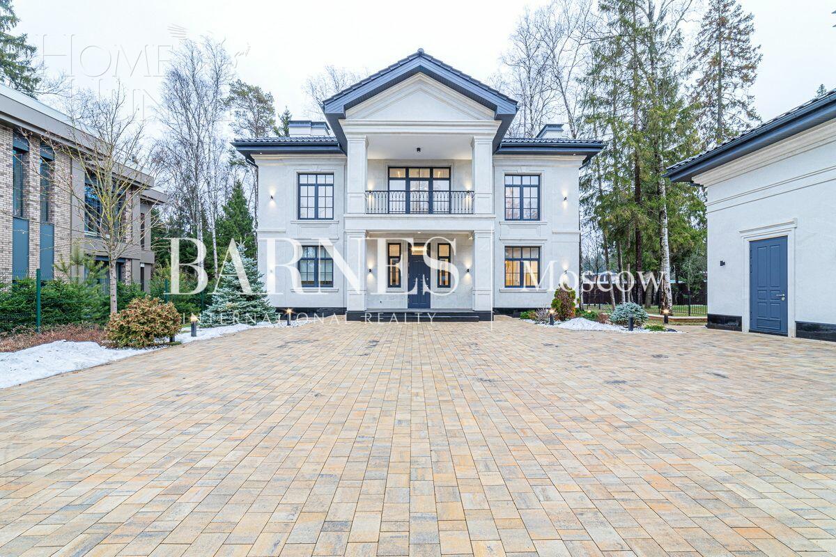 2-этажный коттедж 462 м² с отделкой