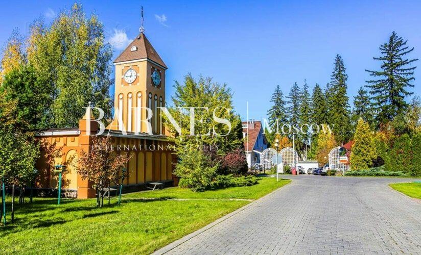 Участок 15 сот. в охраняемом поселке