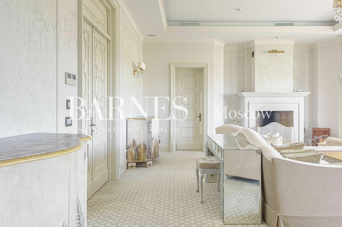 2-этажный коттедж 2 400 м² с отделкой
