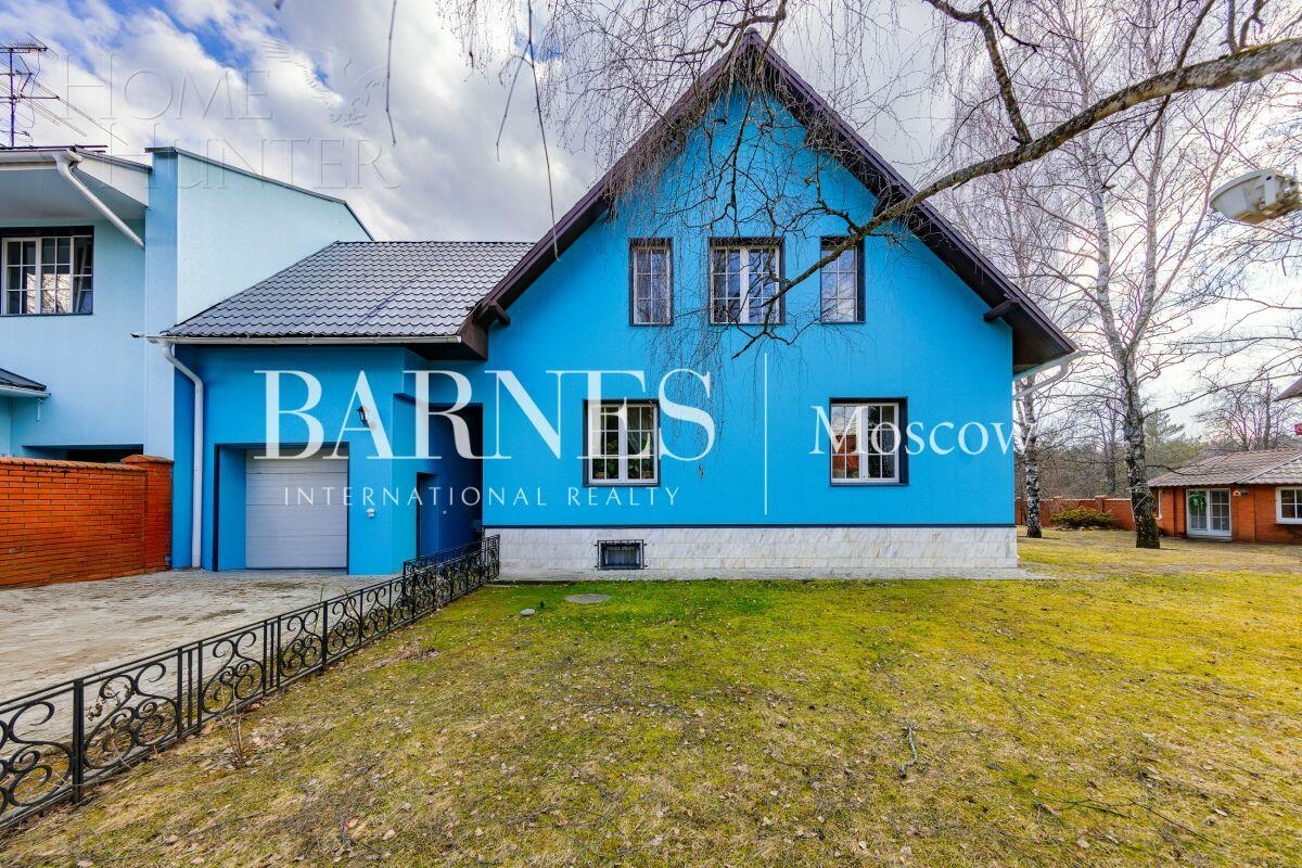 2-этажный коттедж 420 м² с отделкой