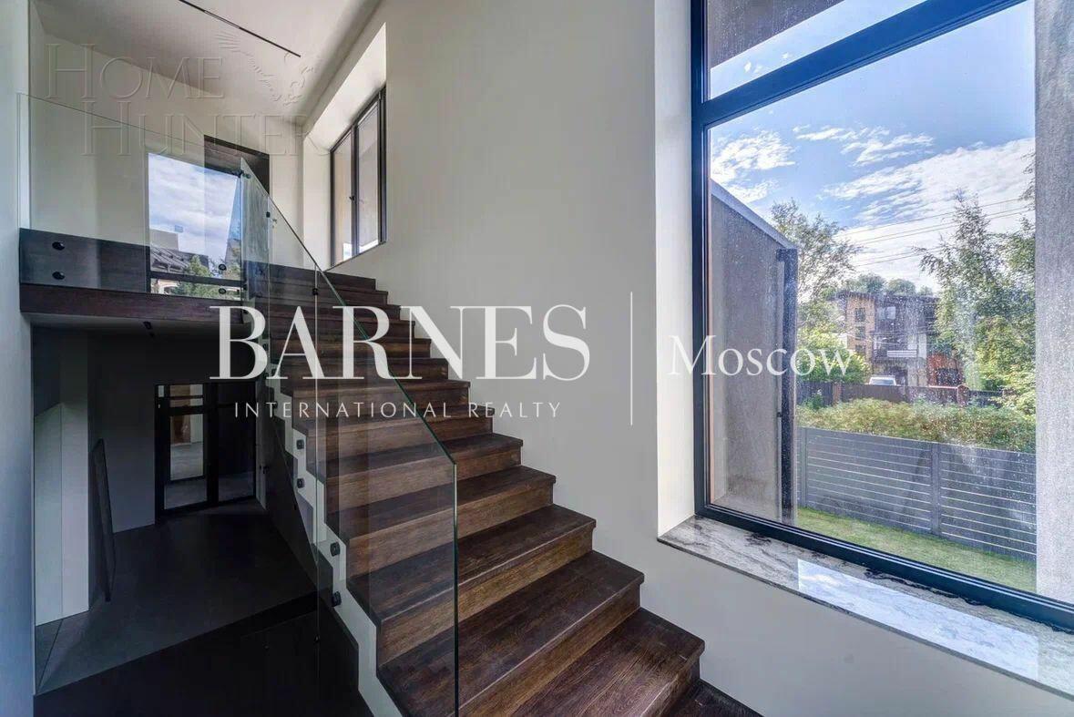 2-этажный коттедж 500 м² с отделкой