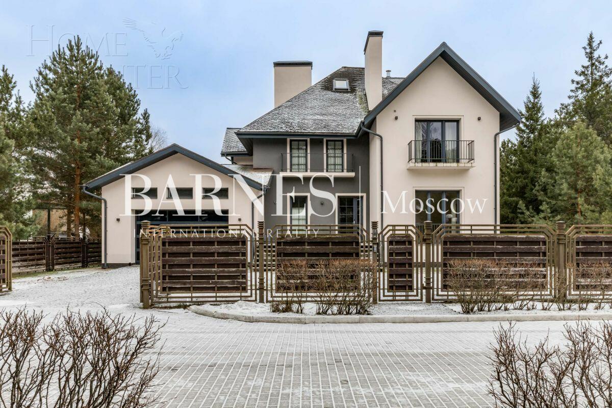 2-этажный коттедж 467 м² с отделкой