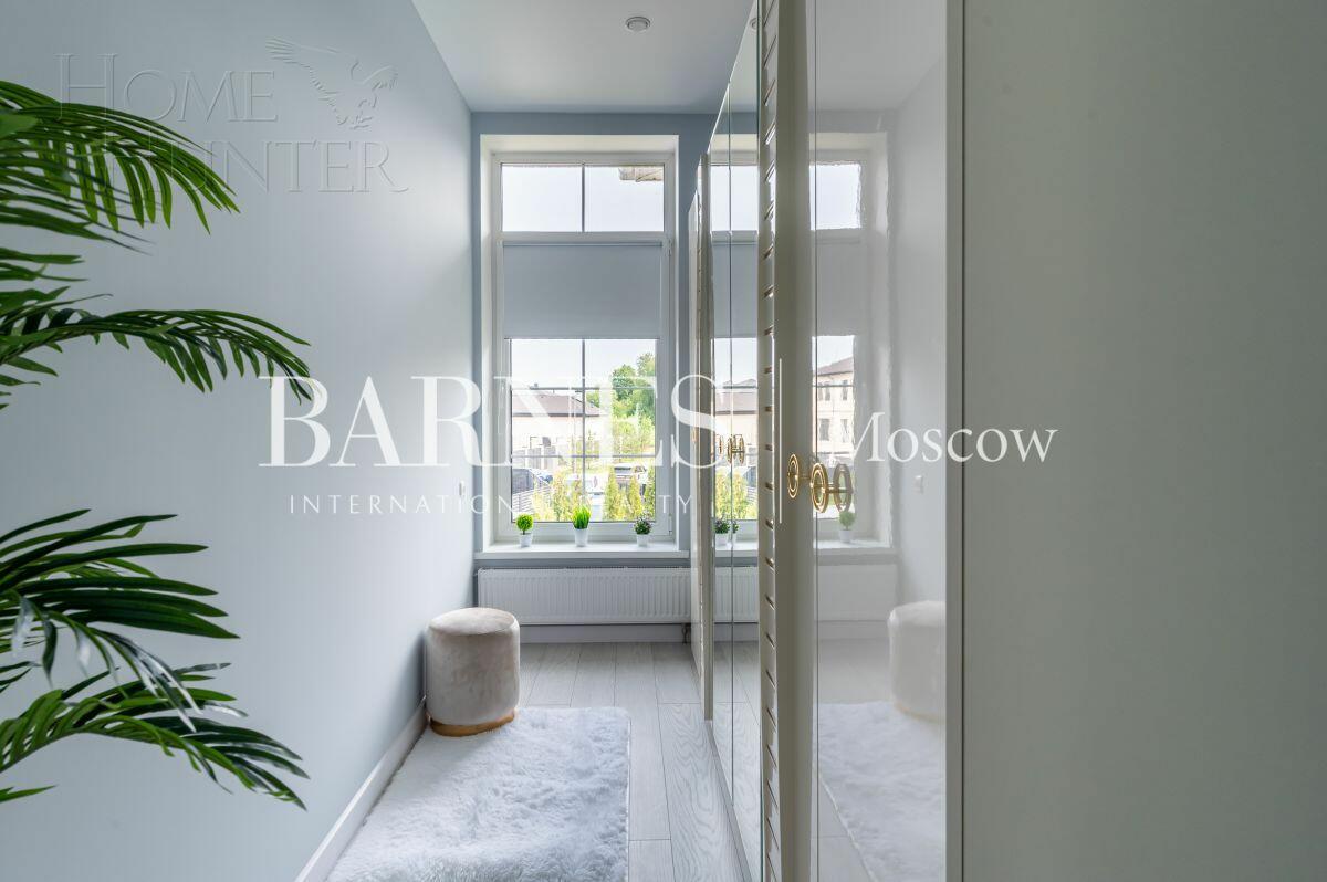 2-этажный коттедж 220 м² с отделкой