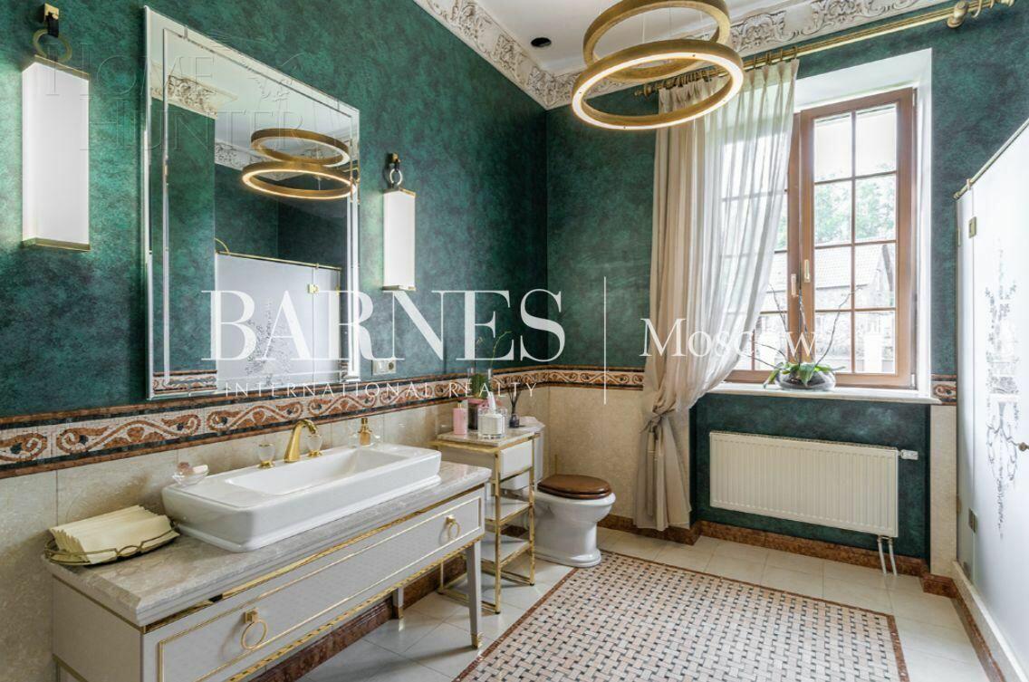 2-этажный коттедж 800 м² с отделкой