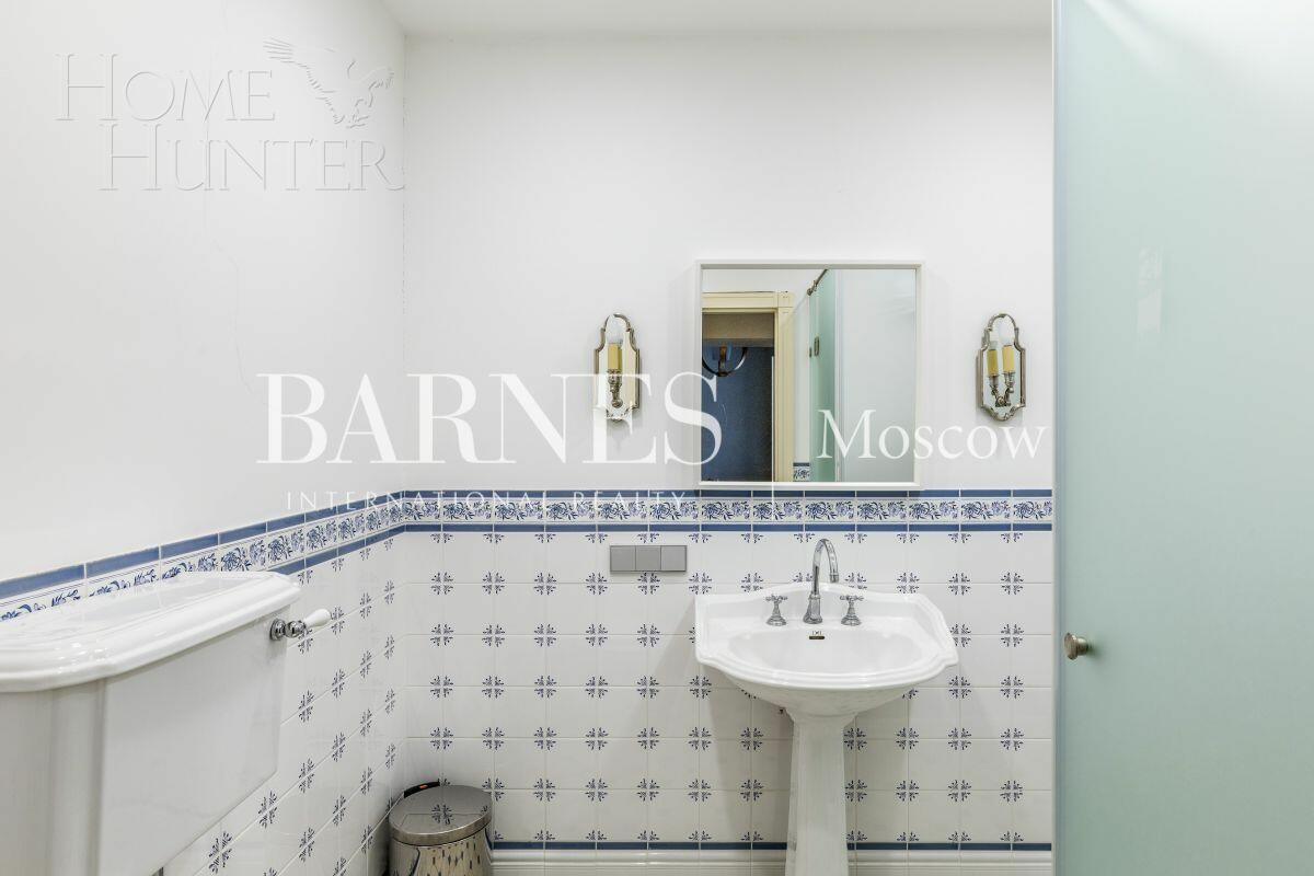 2-этажный коттедж 1 087 м² с отделкой