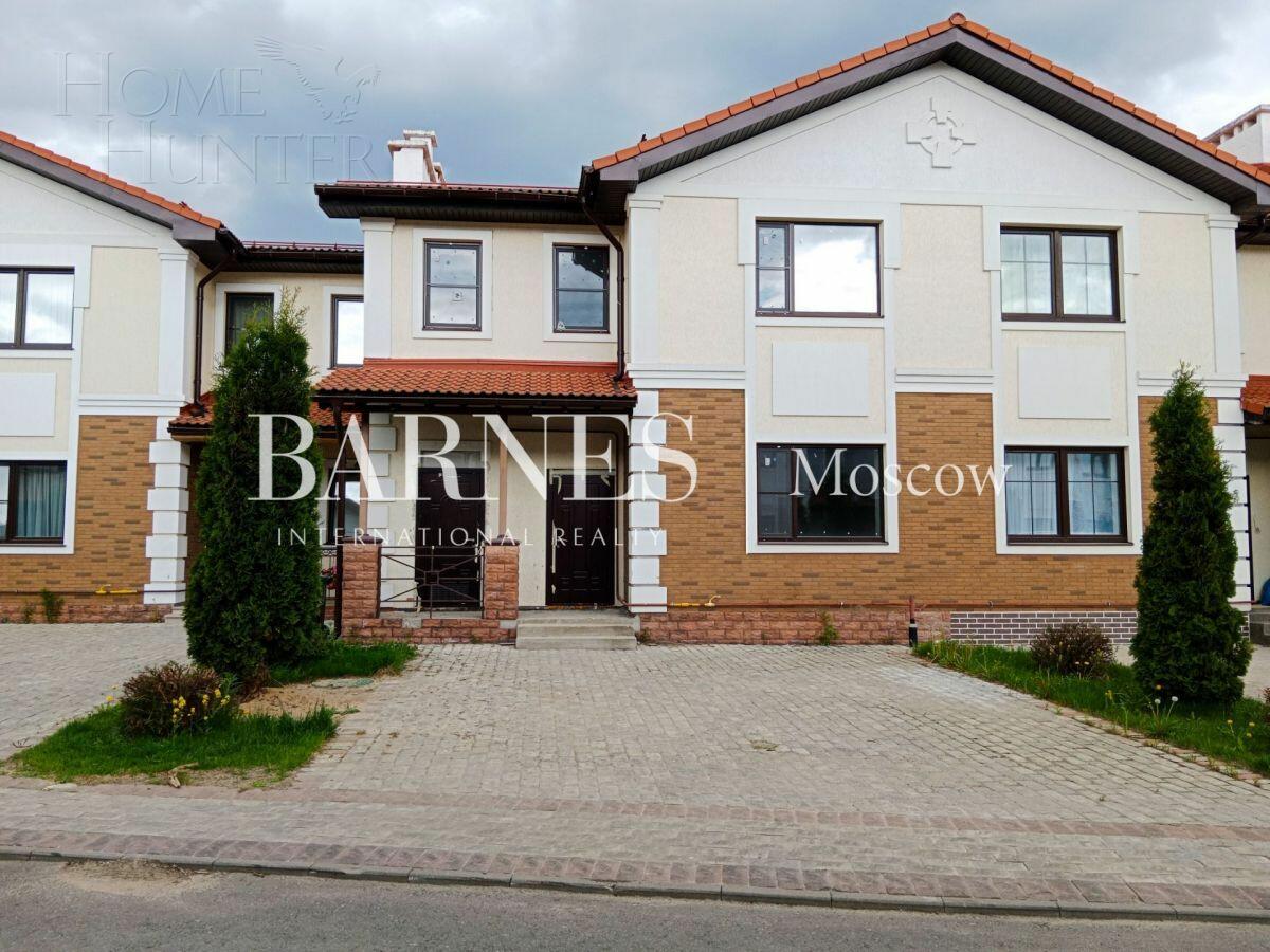 2-этажный таунхаус 220 м² с отделкой