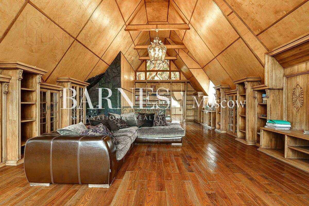 2-этажный коттедж 1 150 м² с отделкой