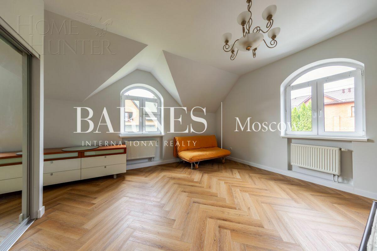 2-этажный коттедж 370 м² с отделкой
