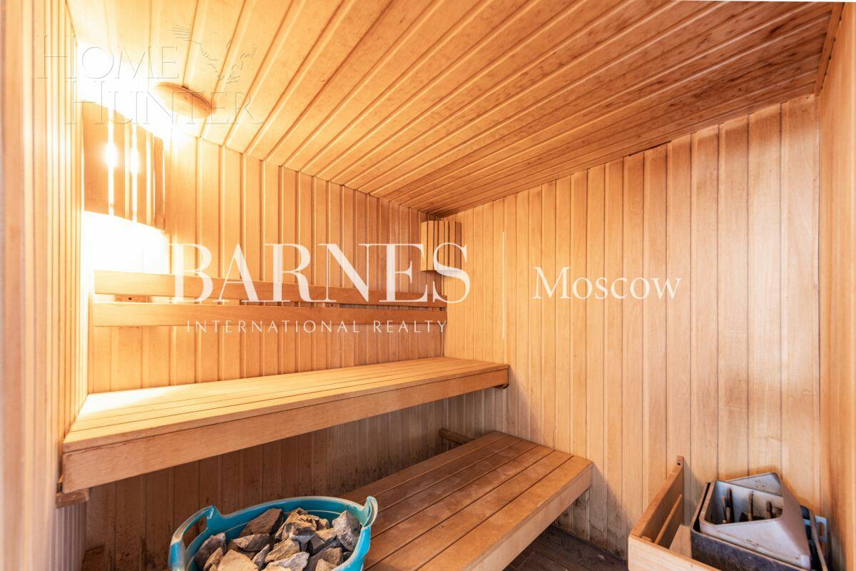 2-этажный коттедж 320 м² с отделкой