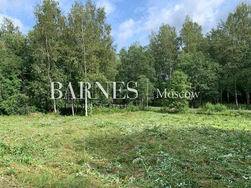 Участок 19.06 сот. в охраняемом поселке