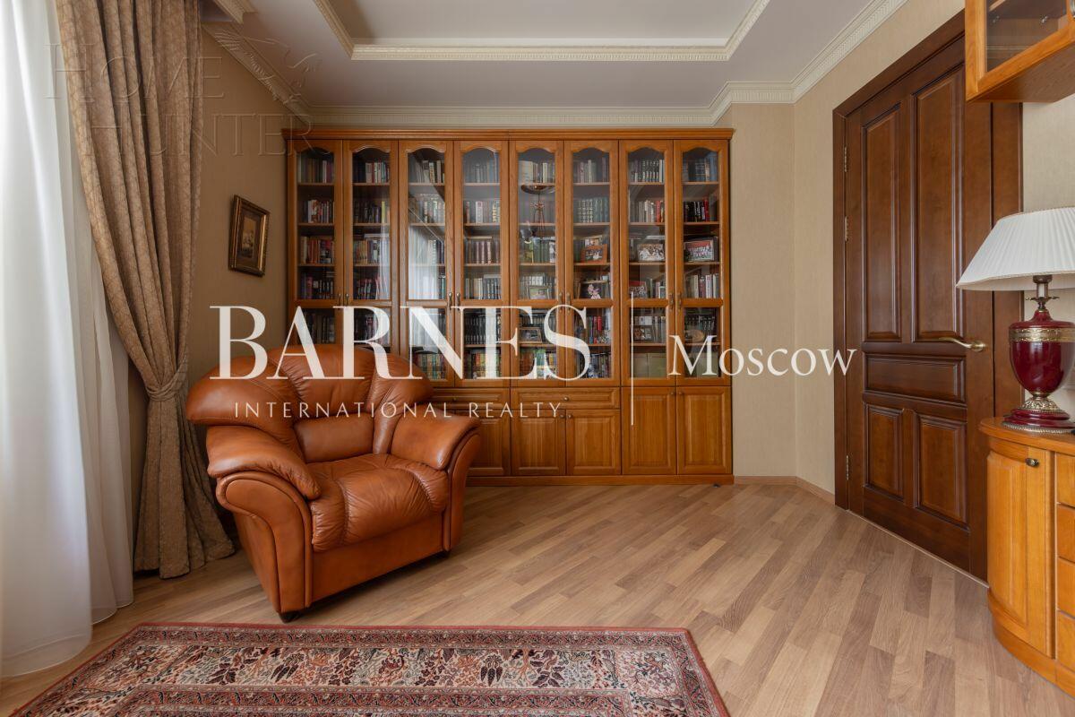 2-этажный коттедж 471 м² с отделкой