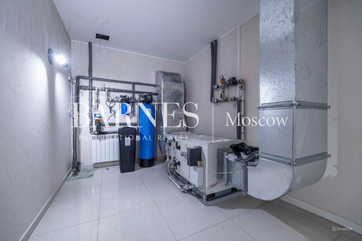 3-этажный коттедж 980 м² с отделкой