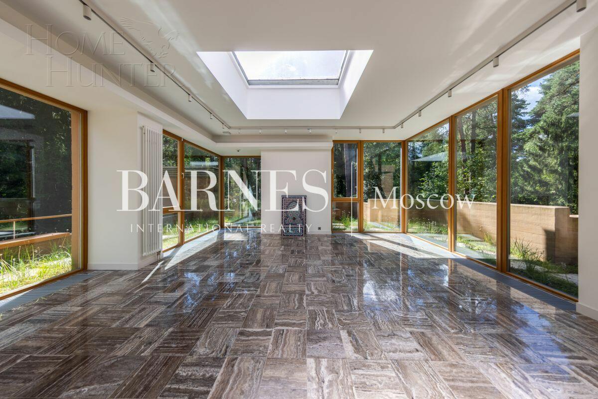 2-этажный коттедж 1 330 м² с отделкой