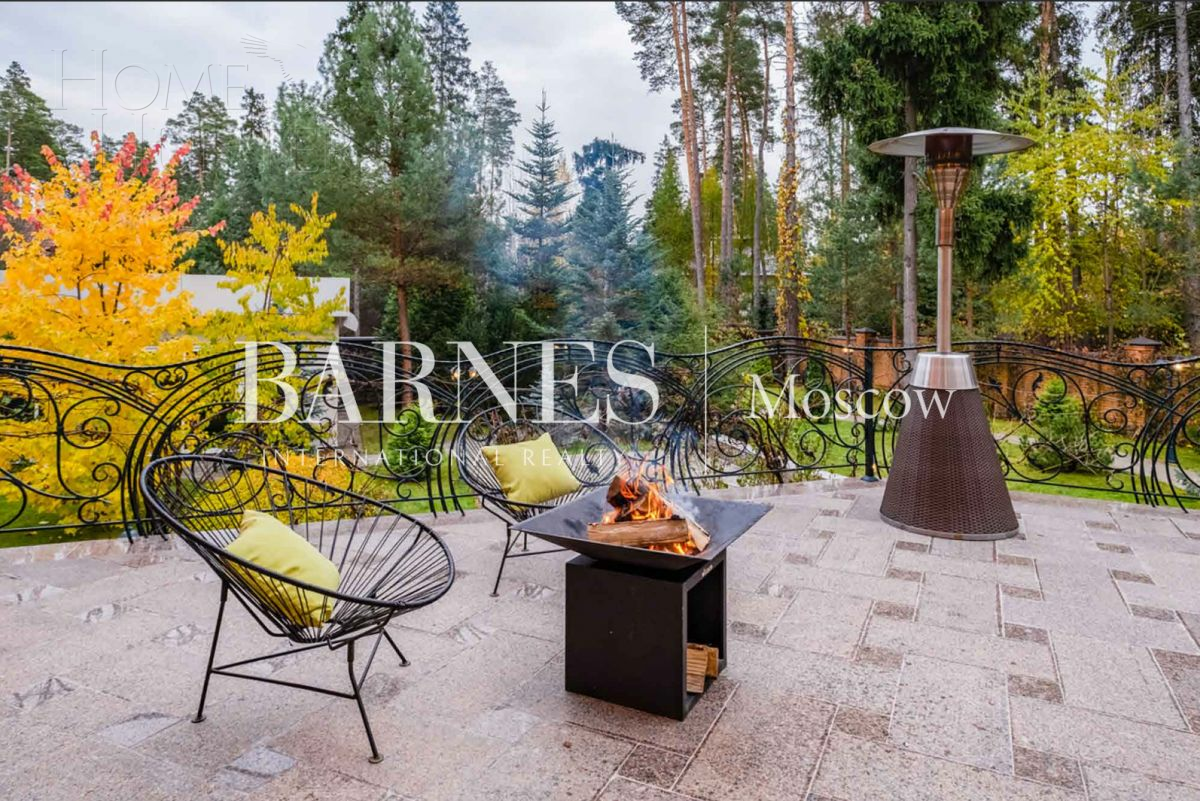 2-этажный коттедж 1 300 м² с отделкой